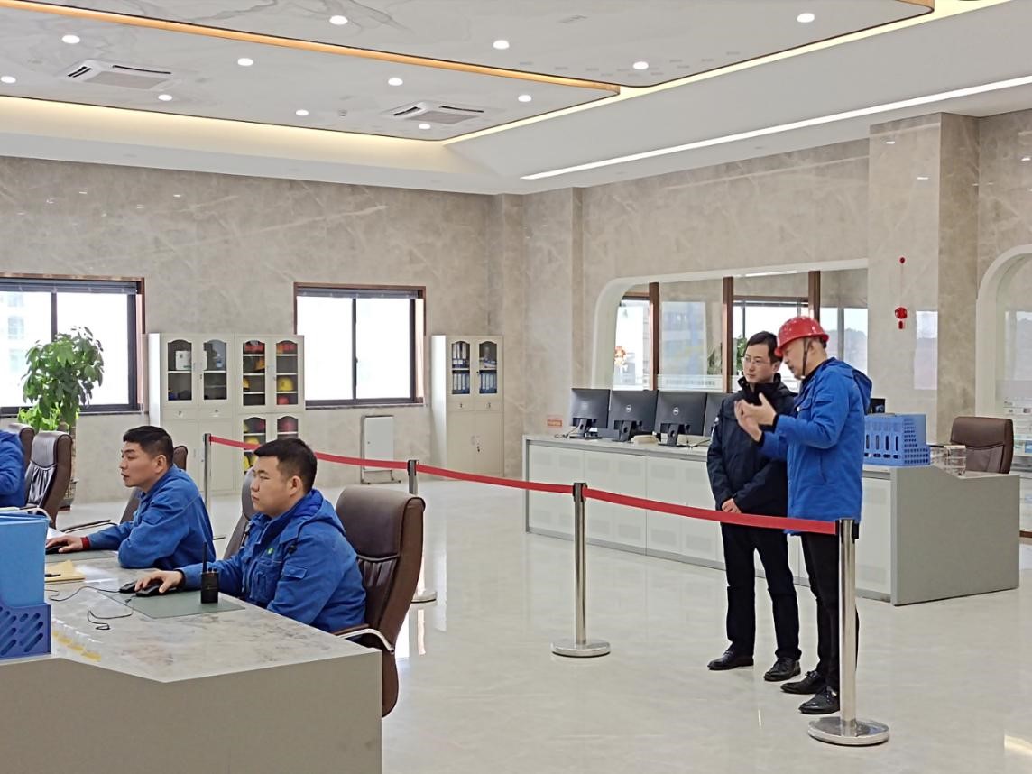 888集团集团向导到下属项目公司开展新春慰问